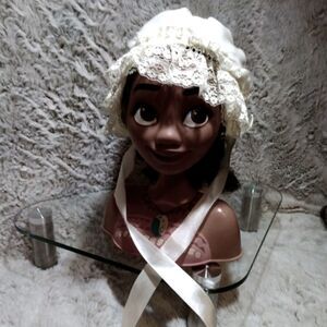 Vintage baby bonnet never wore